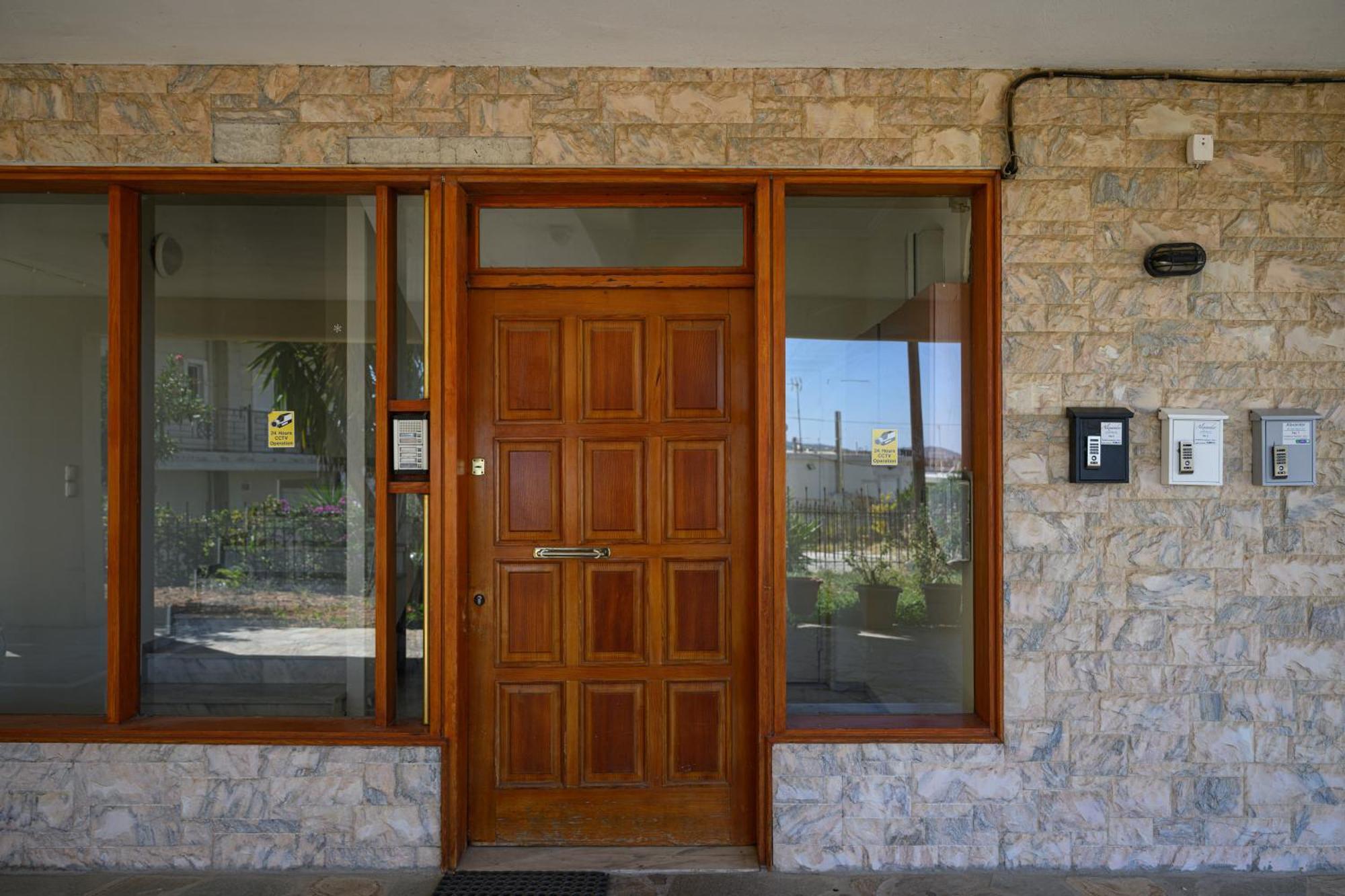 Spáta Alexander Apartments Airport מראה חיצוני תמונה